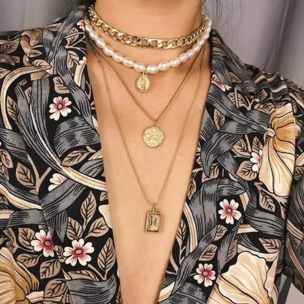 3/$30 💛 Multi Layer Charm Pendant Necklace